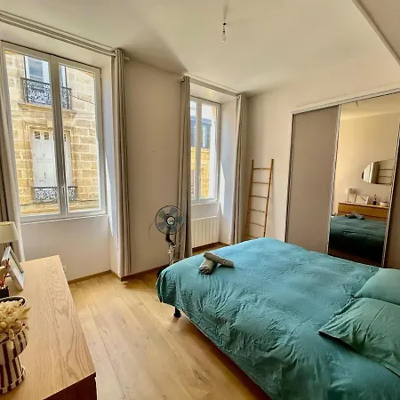 Duplex Calme 3 Aux Chartrons - 6 Couchages * Bordeaux